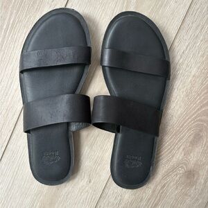 Roots Kingston Leather Sandals